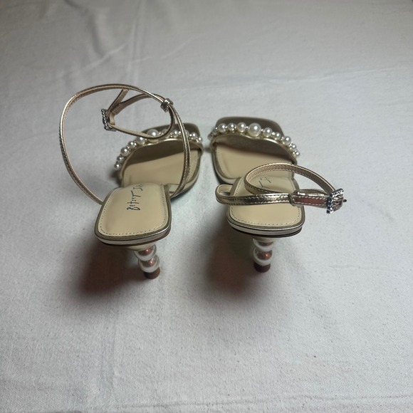 Betsey Johnson JACY Gold Pearl Embellished Ankle Strap Block Heel Sandals Size 7 - Picture 5 of 14